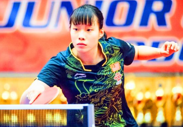 充满悬念和 充满悬念和