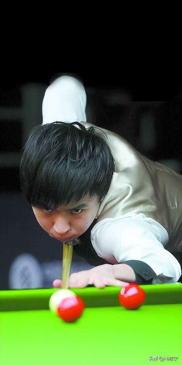 这位中锋展 这位中锋展