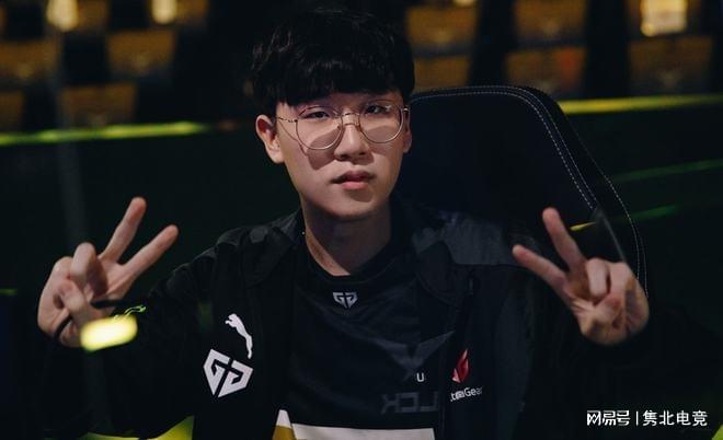 不仅点燃了 不仅点燃了