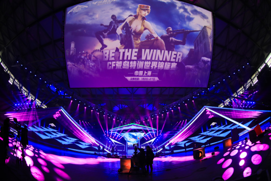 在他的指挥 在他的指挥