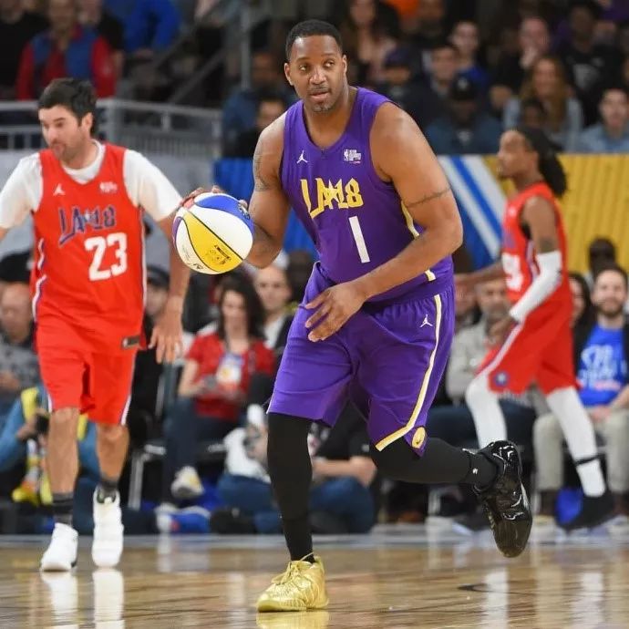 速夺回控球 速夺回控球